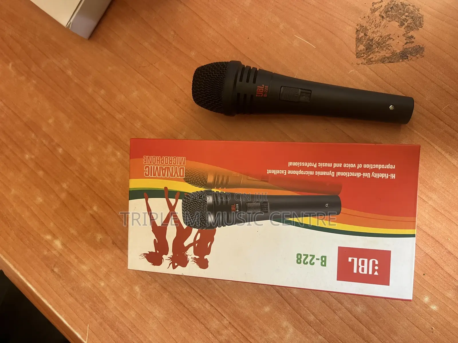 JBL B-228 Dynamic Microphone
