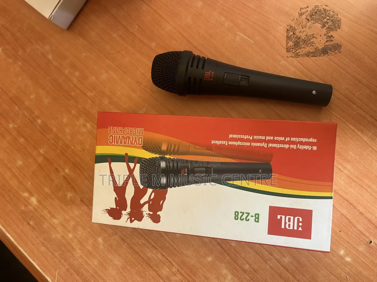 JBL B-228 Dynamic Microphone