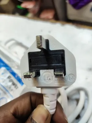 Status Original Power Extension Socket