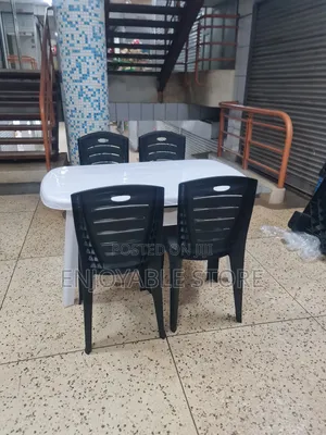 Rectangular Plastic Tables and 4 Chairs Restaurant Bars Hotels Beach