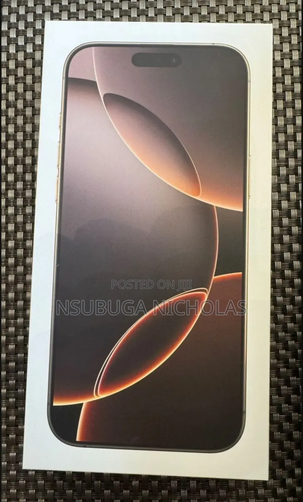 New Apple iPhone 16 Pro Max 1 TB Silver