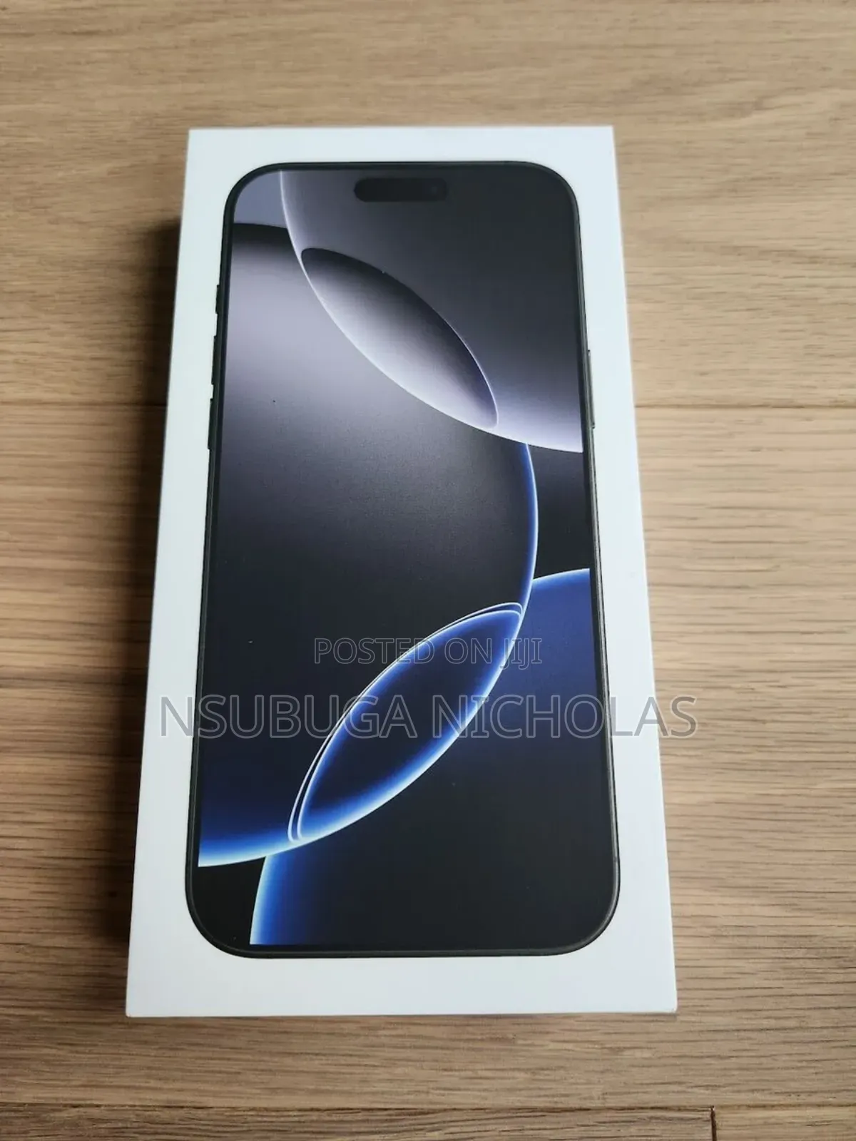 New Apple iPhone 16 Pro Max 1 TB Silver