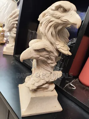 Office Table Art Piece/Eagle Deco