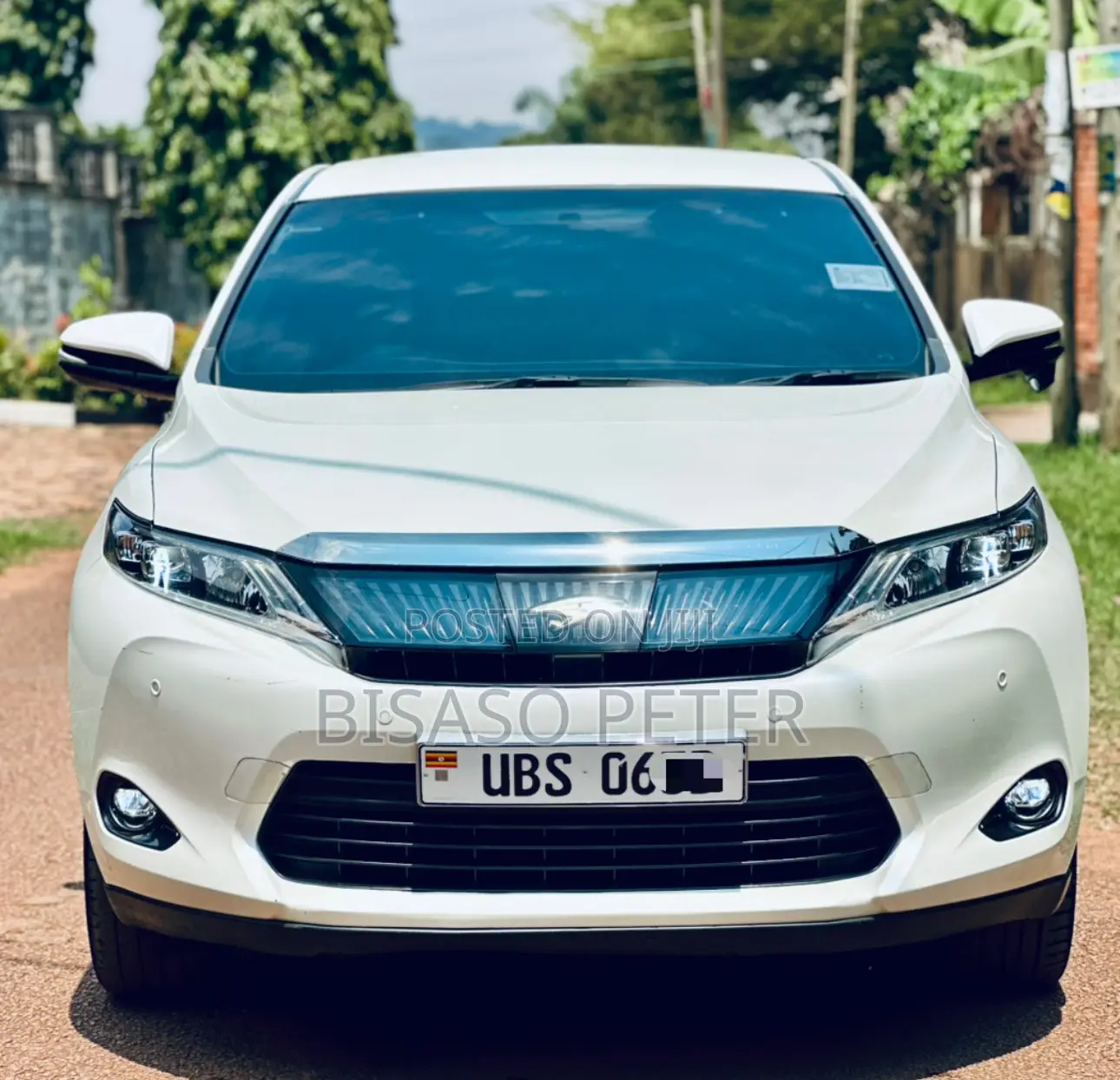 Toyota Harrier 2.0 2015 White