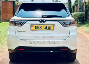 Toyota Harrier 2.0 2015 White