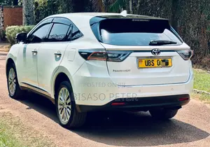 Toyota Harrier 2.0 2015 White