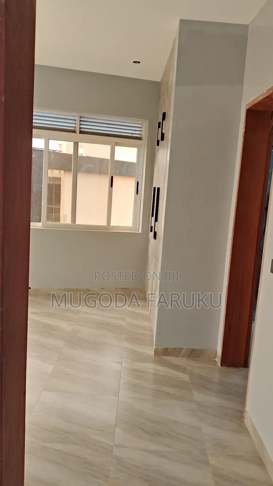 5bdrm Mansion in Mirembe Villa, Makindye for sale