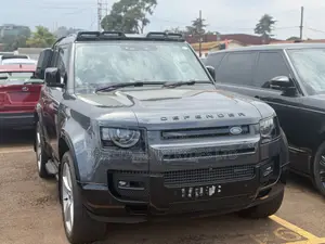 Land Rover Defender 2023 Black