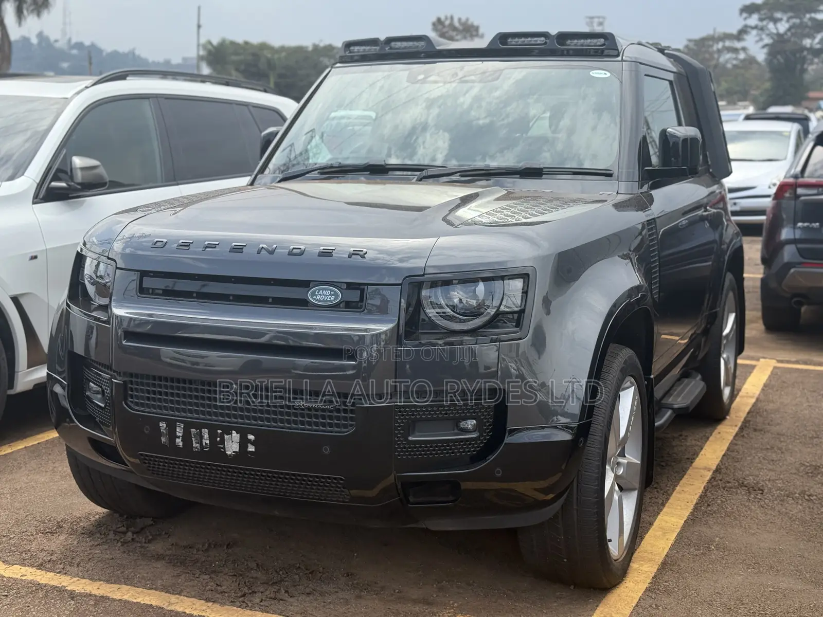 Land Rover Defender 2023 Black