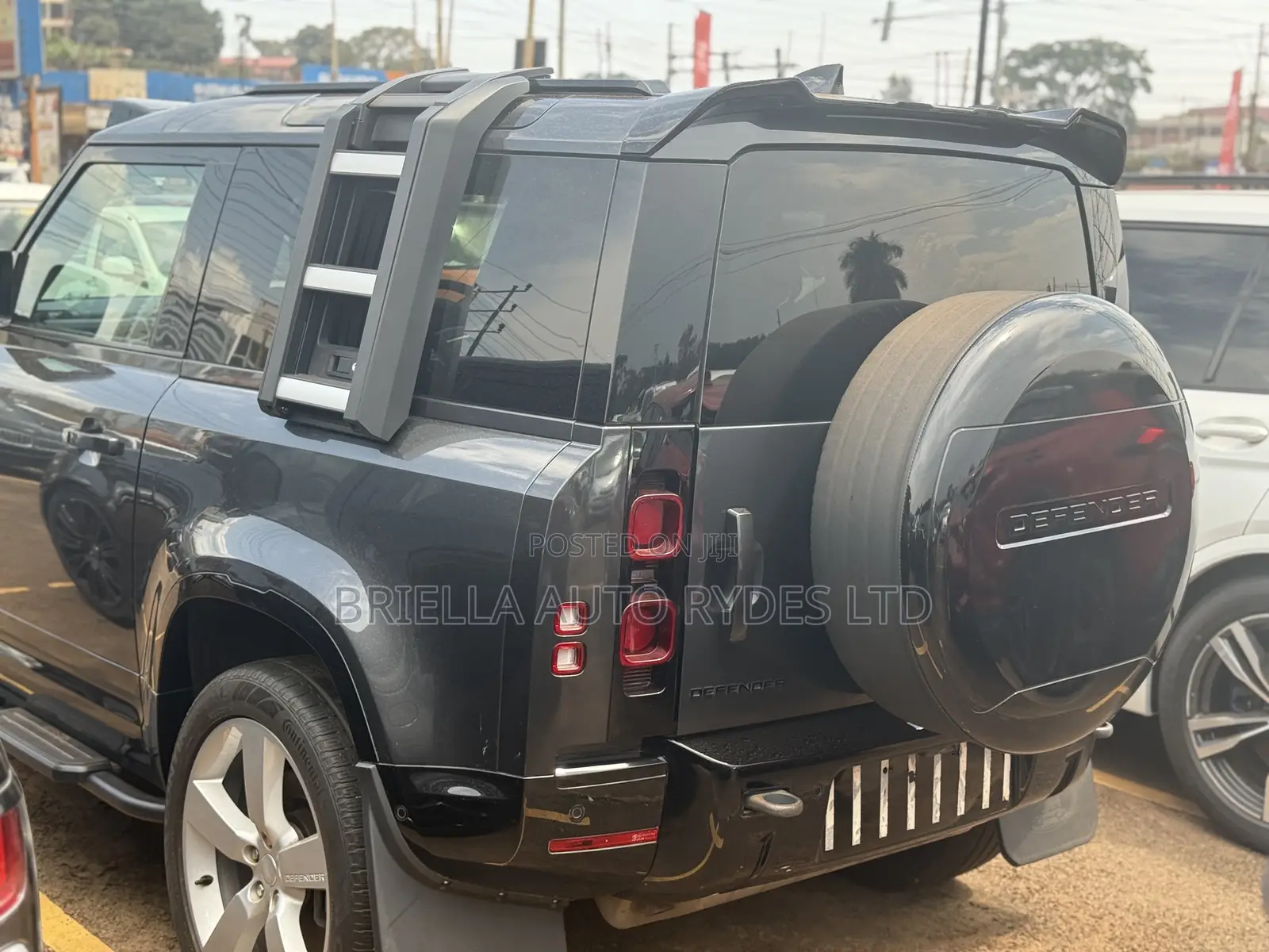 Land Rover Defender 2023 Black