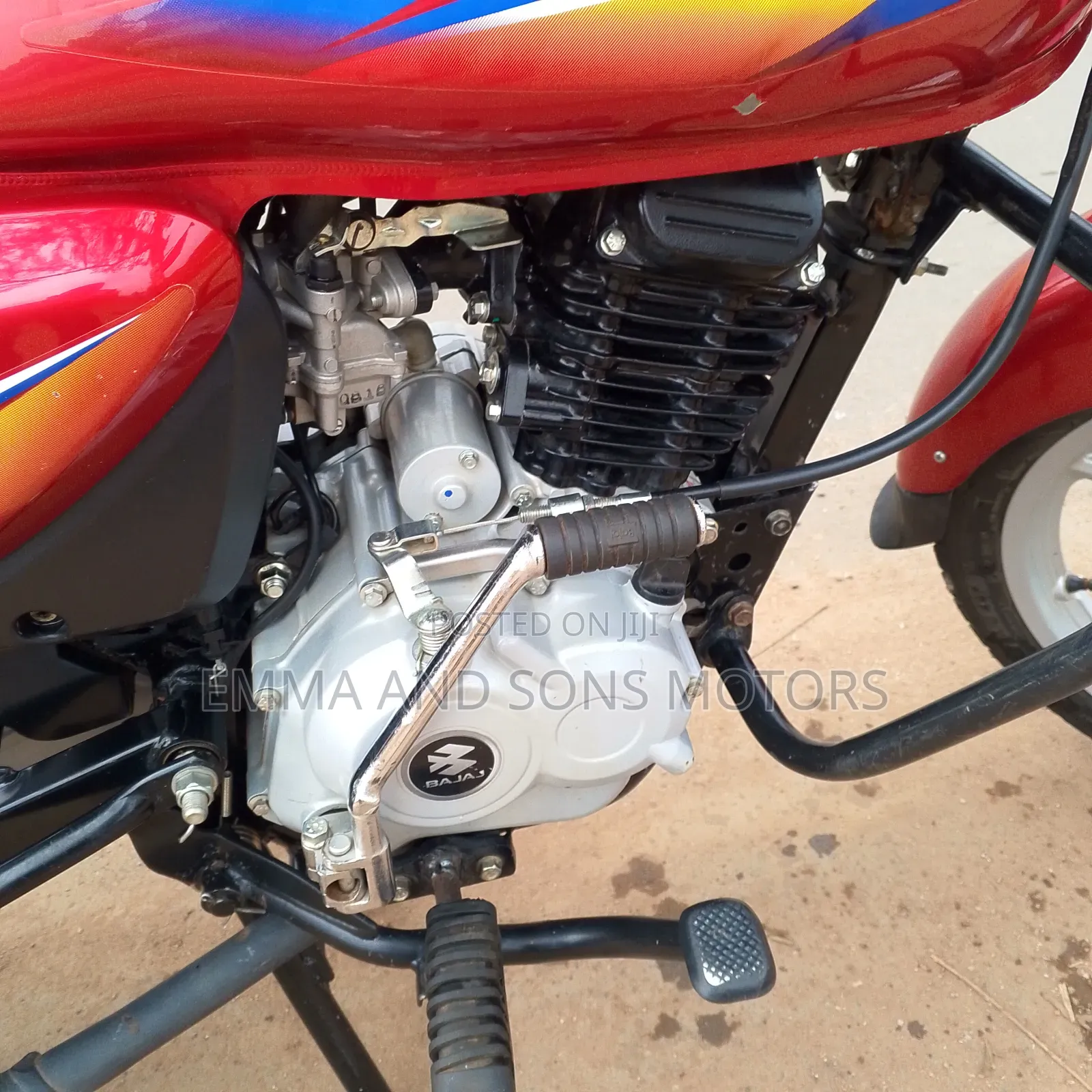 Bajaj Boxer 125 2024 Red