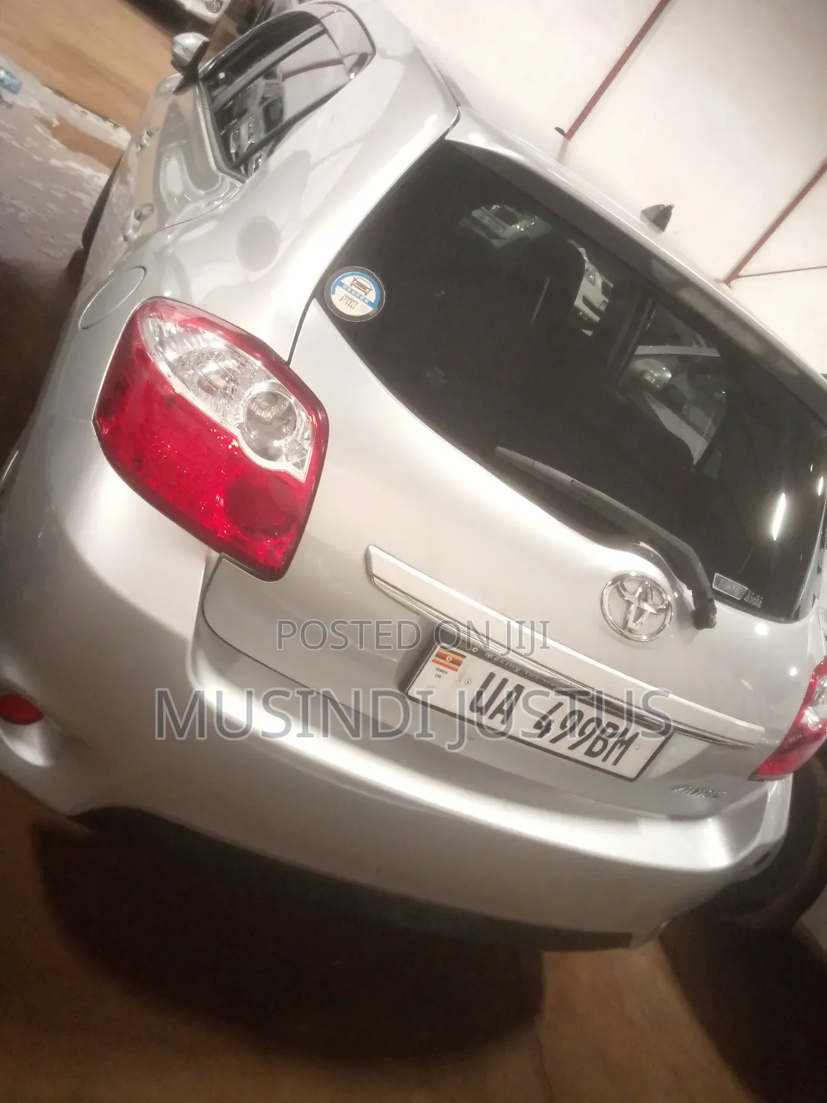 Toyota Auris 2010 Silver