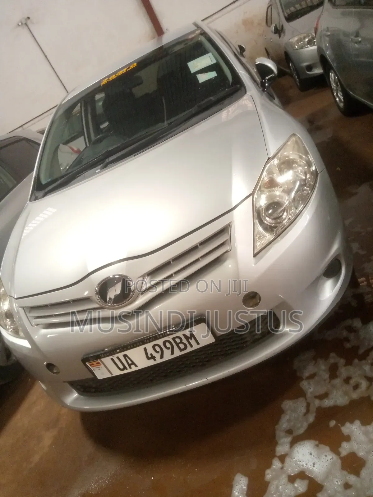 Toyota Auris 2010 Silver