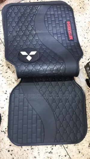 Mitsubishi Outlander and Pajero Floor Mats / Carpets