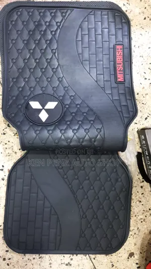 Mitsubishi Outlander and Pajero Floor Mats / Carpets