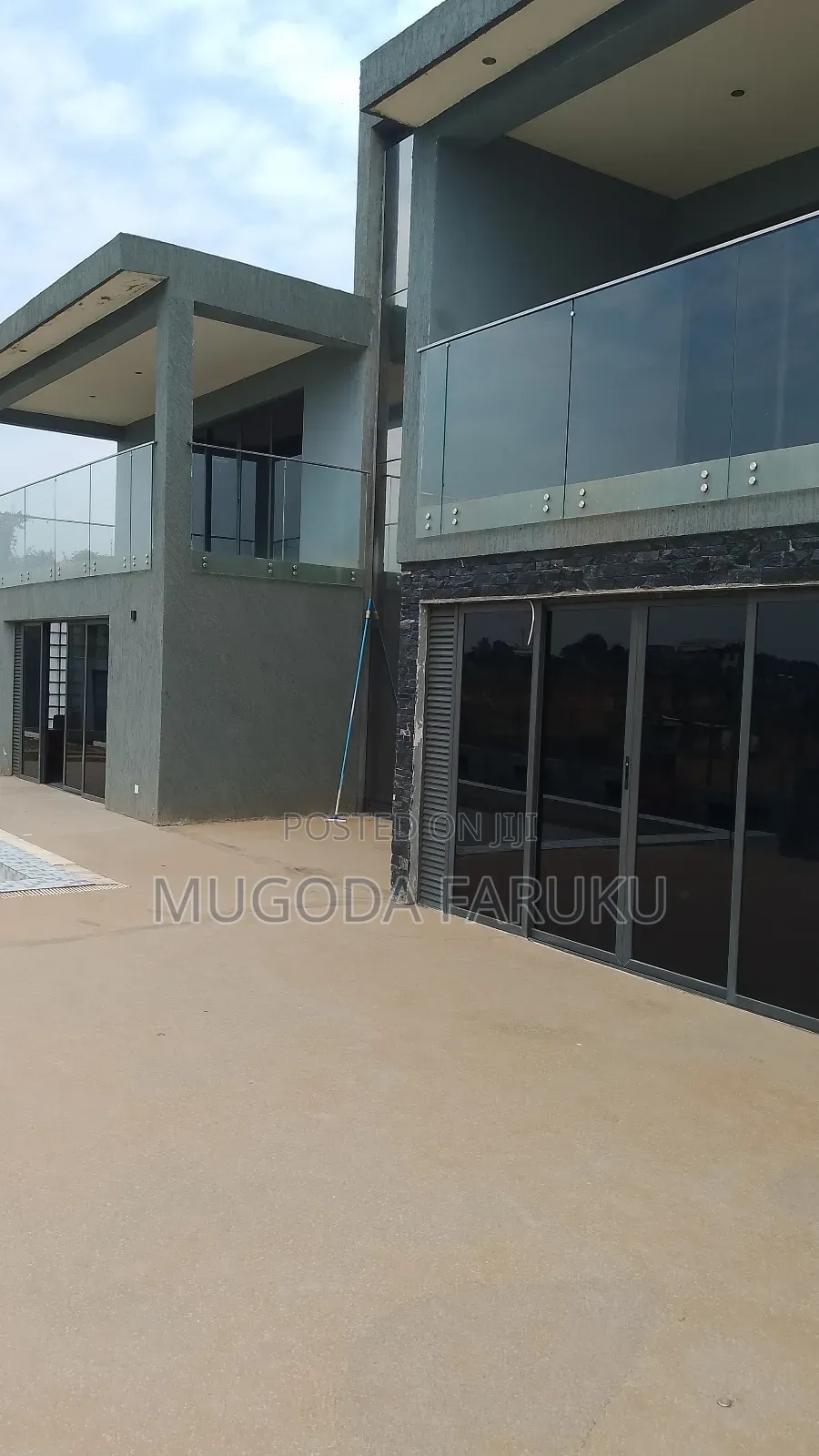 Furnished 5bdrm Mansion in Mirembe Villas, Makindye for sale