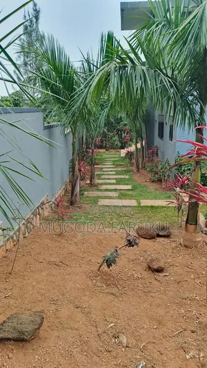 Furnished 5bdrm Mansion in Mirembe Villas, Makindye for sale