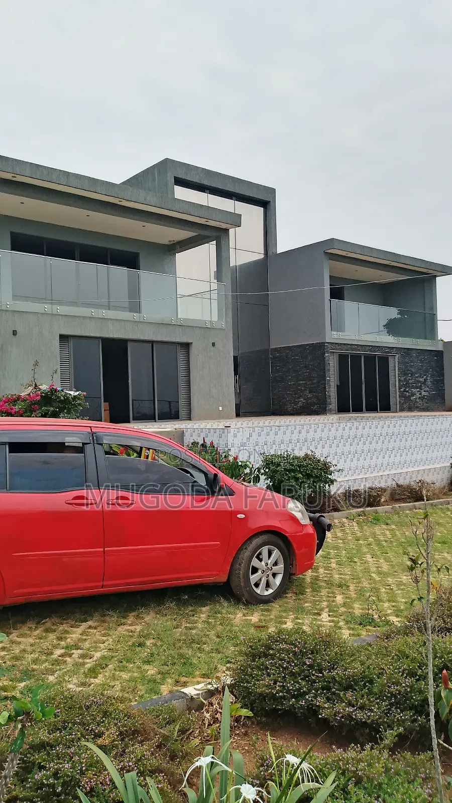 Furnished 5bdrm Mansion in Mirembe Villas, Makindye for sale