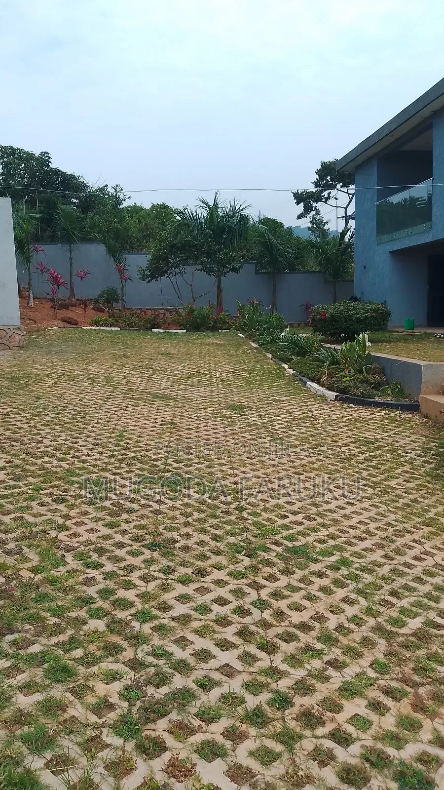 Furnished 5bdrm Mansion in Mirembe Villas, Makindye for sale