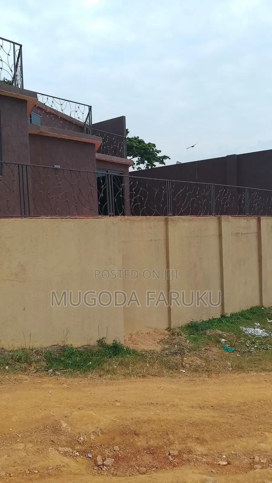 7bdrm Mansion in Mirembe Villas, Makindye for sale