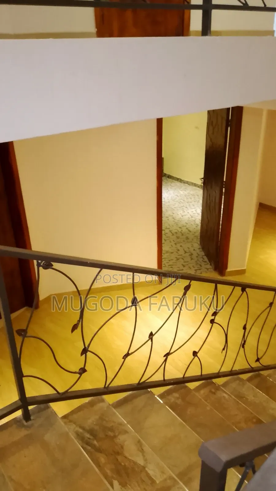 7bdrm Mansion in Mirembe Villas, Makindye for sale