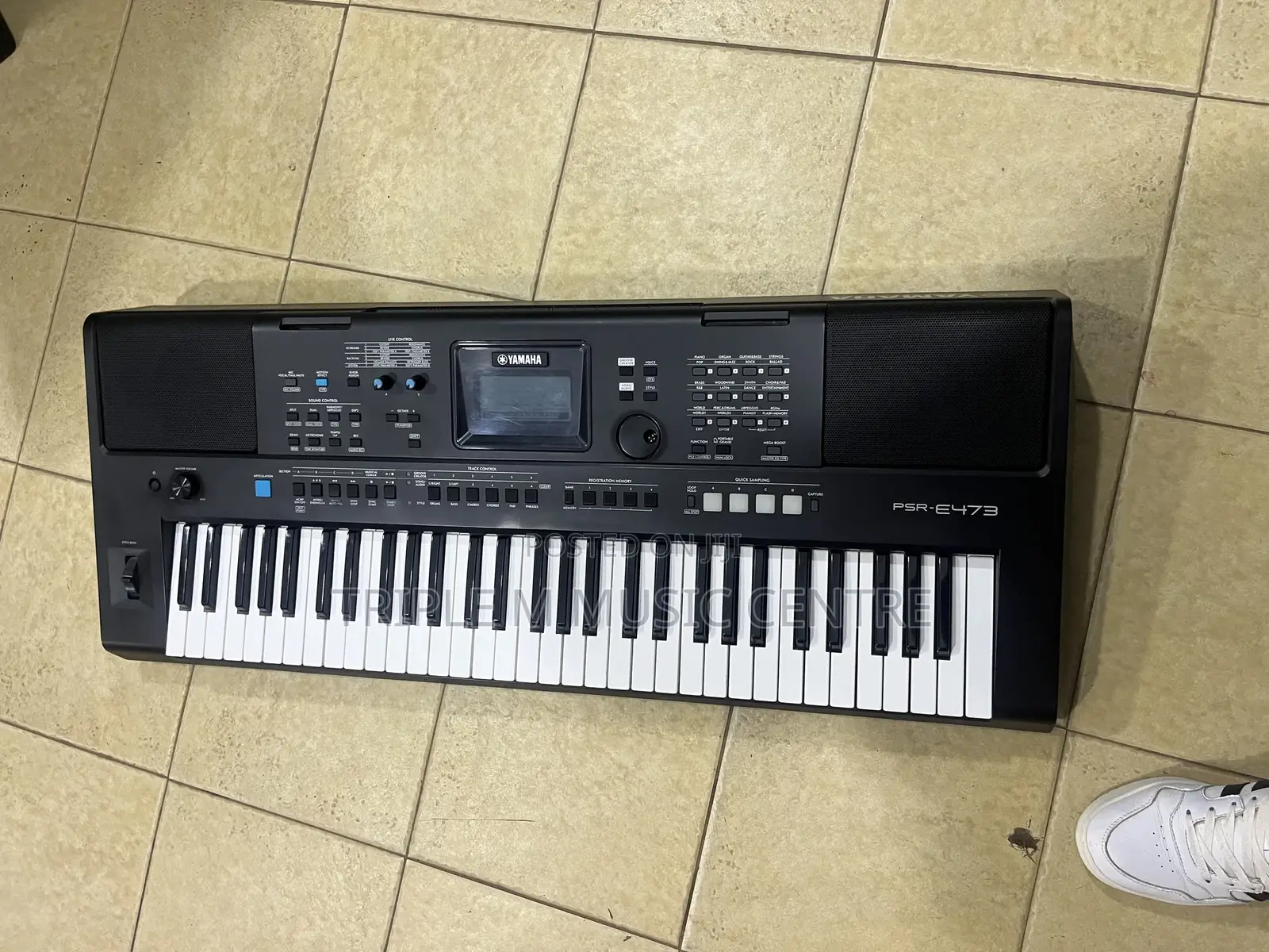 Yamaha PSR E 473 Keyboard
