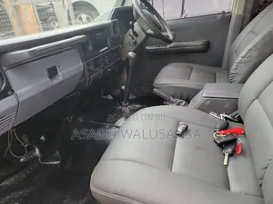 Toyota Land Cruiser Prado 2010 White