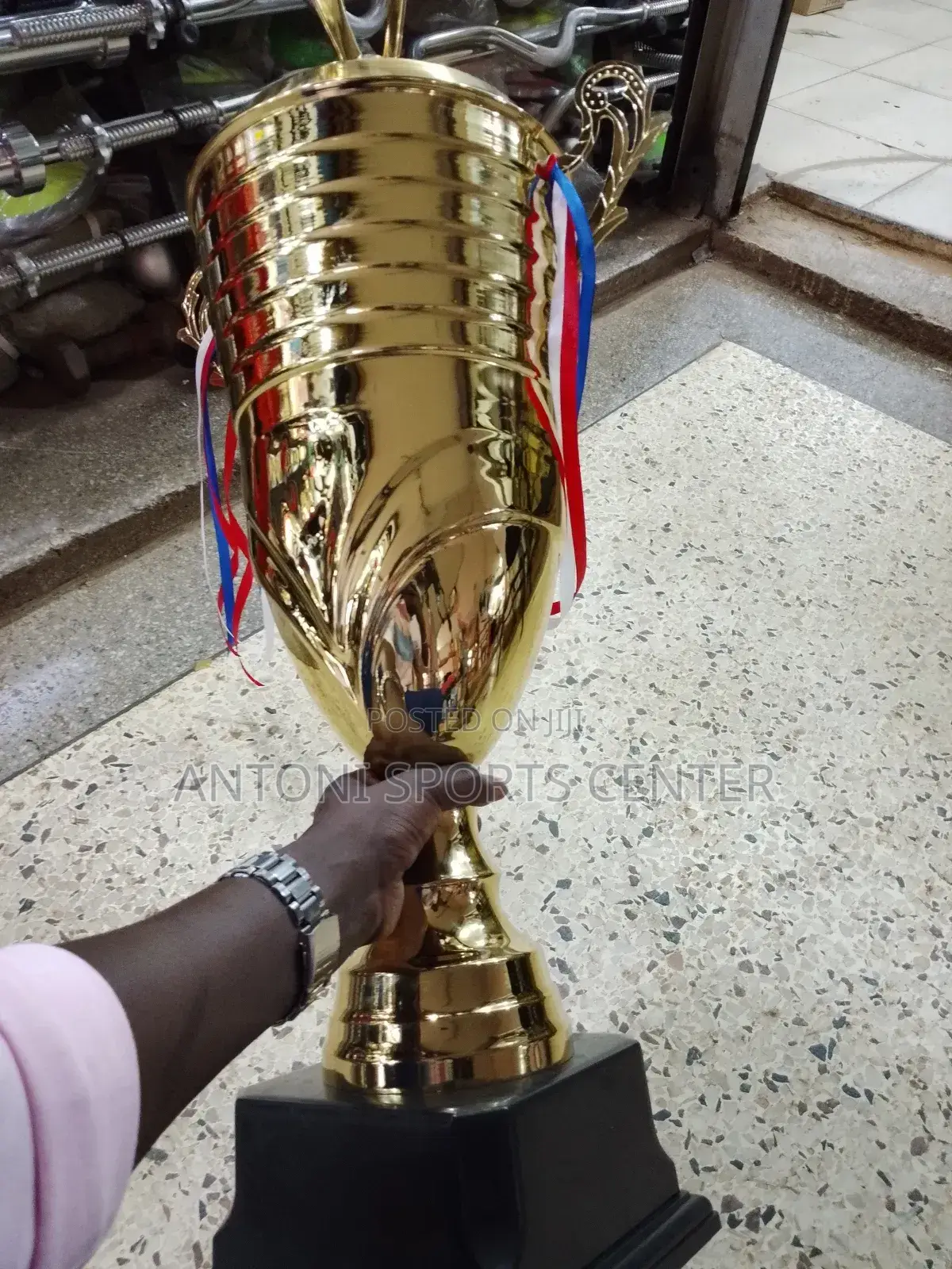 Biggest Size of Trophies Gold