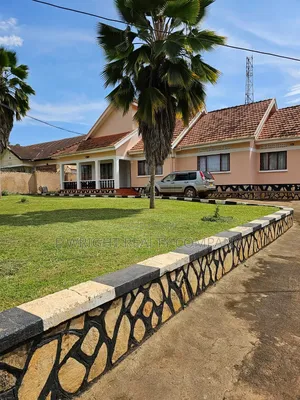 3 Bedroom Fully Furnished Stand Alone House for Rent in Bunga