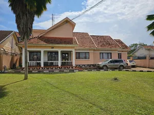 3 Bedroom Fully Furnished Stand Alone House for Rent in Bunga