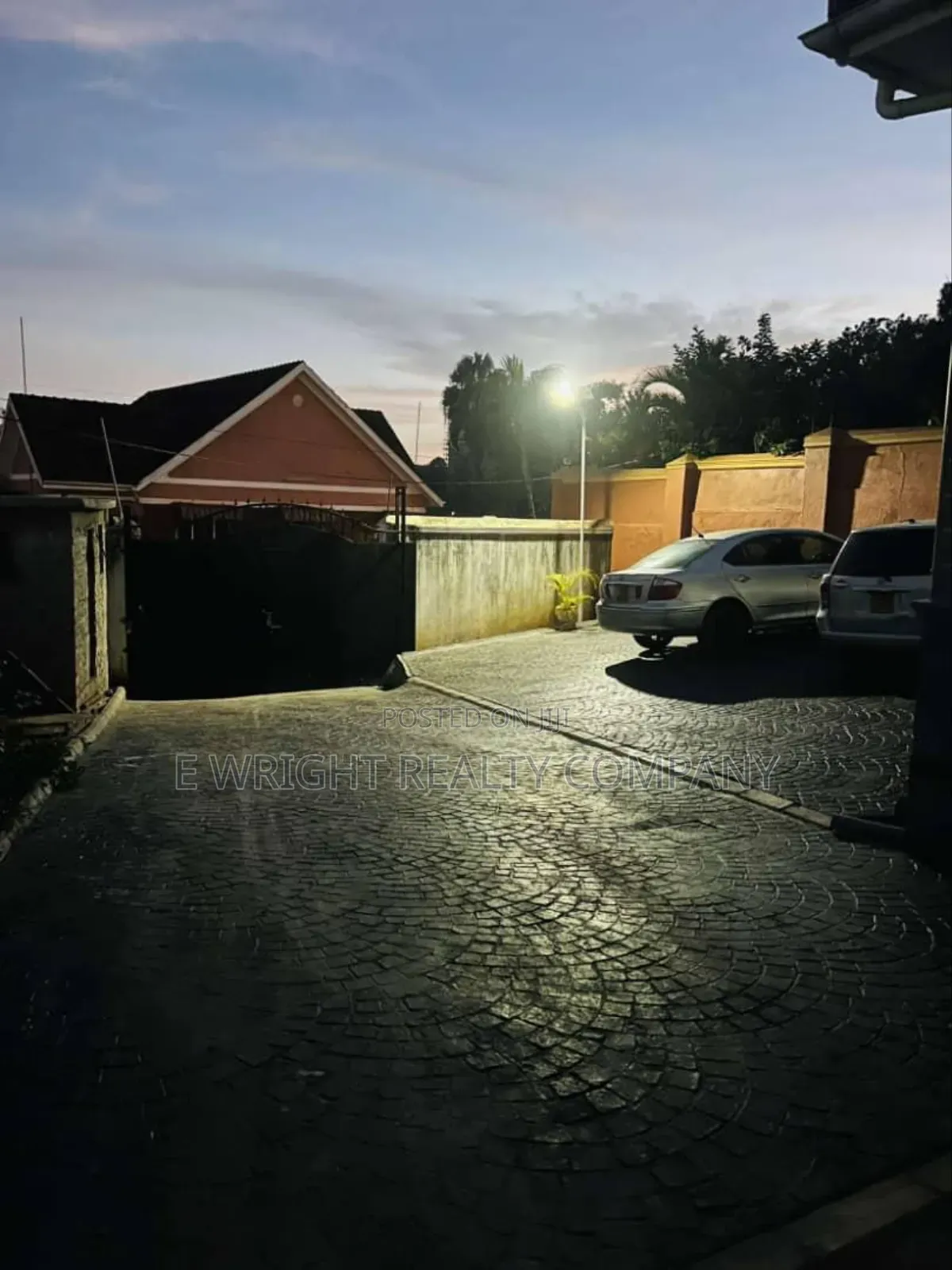 1 Bedroom Cozy Short Stay Airbnb for Rent in Ntinda