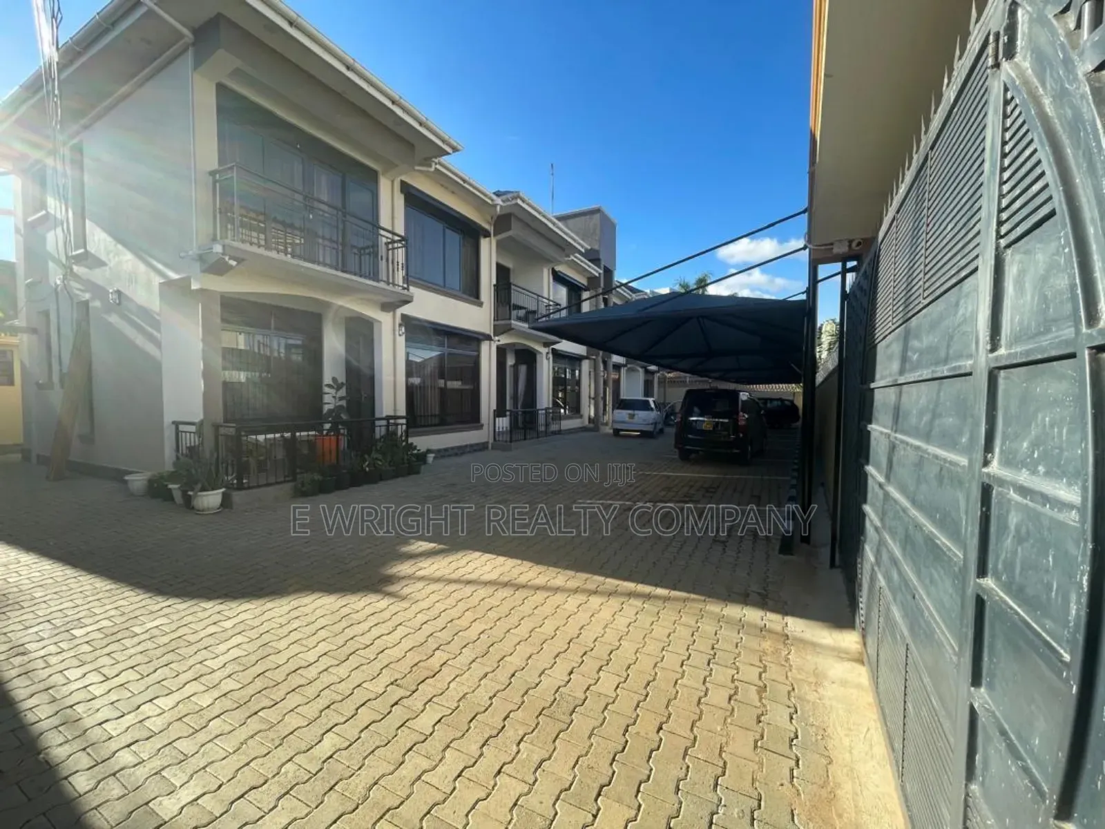 1 Bedroom Luxurious Furnished Airbnb Apartment for Rent in Kyanja
