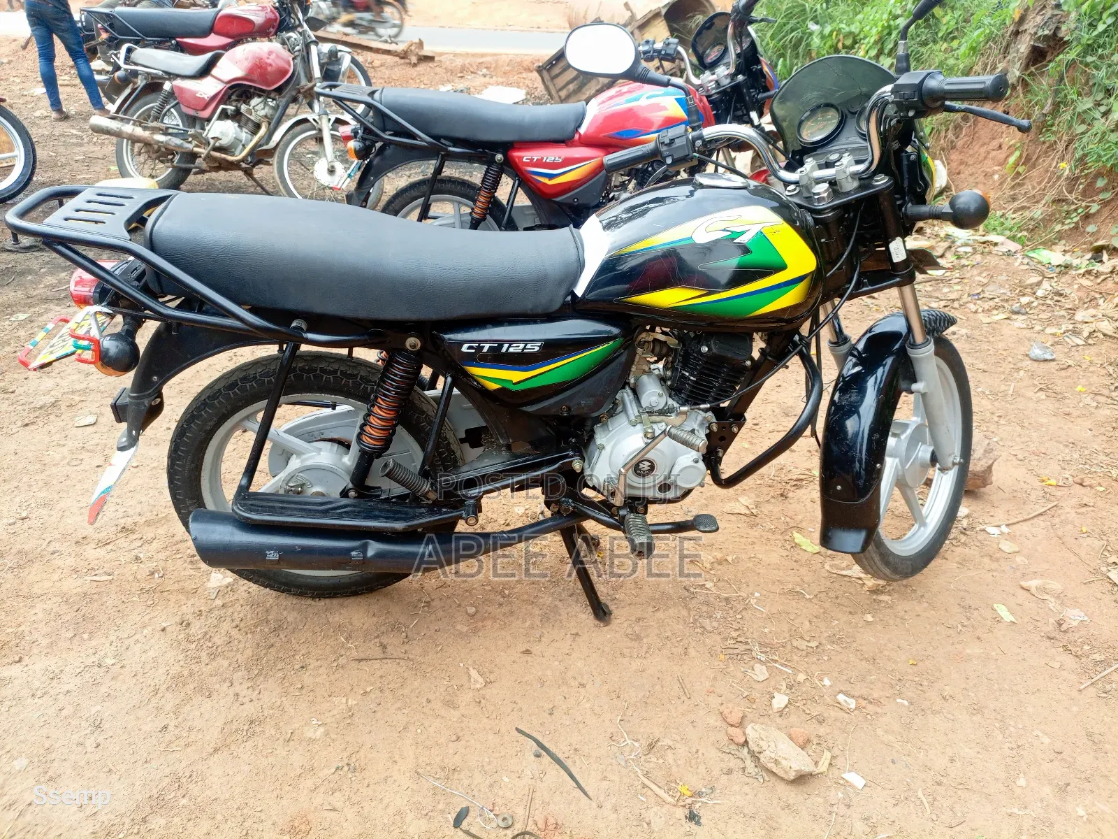 Bajaj Boxer 125 2024 Green