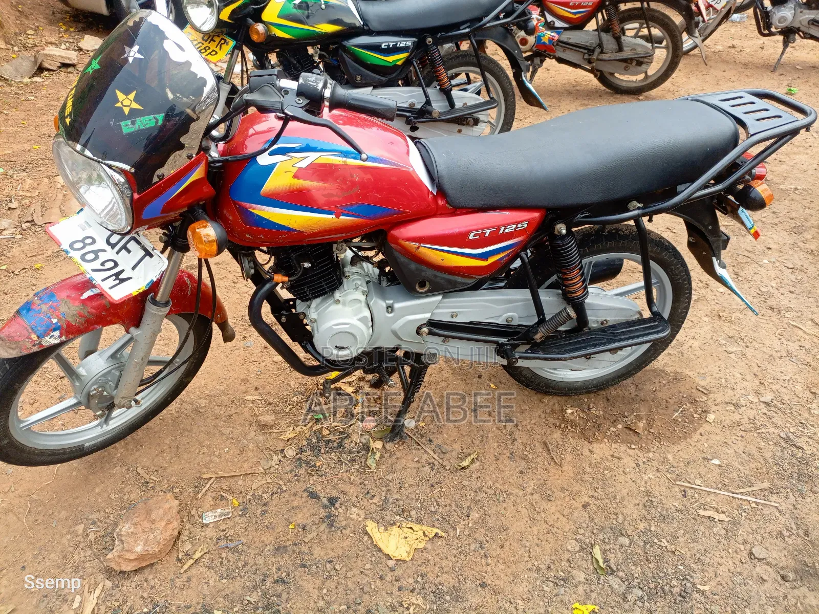 Bajaj Boxer 125 2024 Red