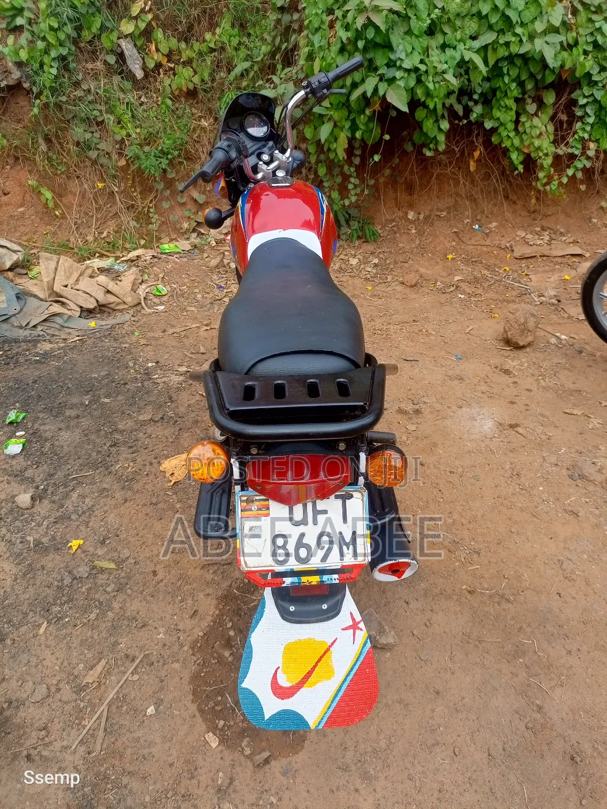 Bajaj Boxer 125 2024 Red