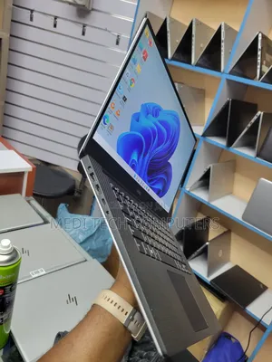 Laptop Dell Precision 5530 8GB Intel Core I5 SSD 256GB
