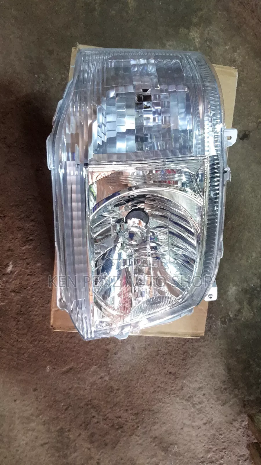 Hiace Drone Headlamp 2010