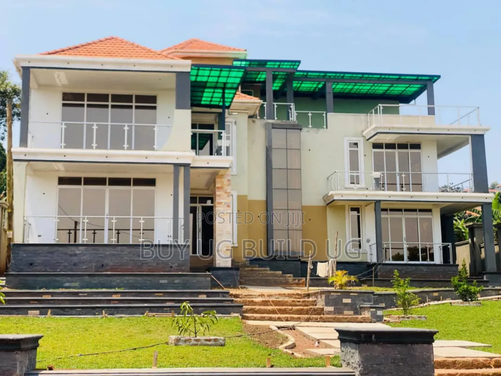 6bdrm Mansion in Bwebajja Akright, Division B for sale