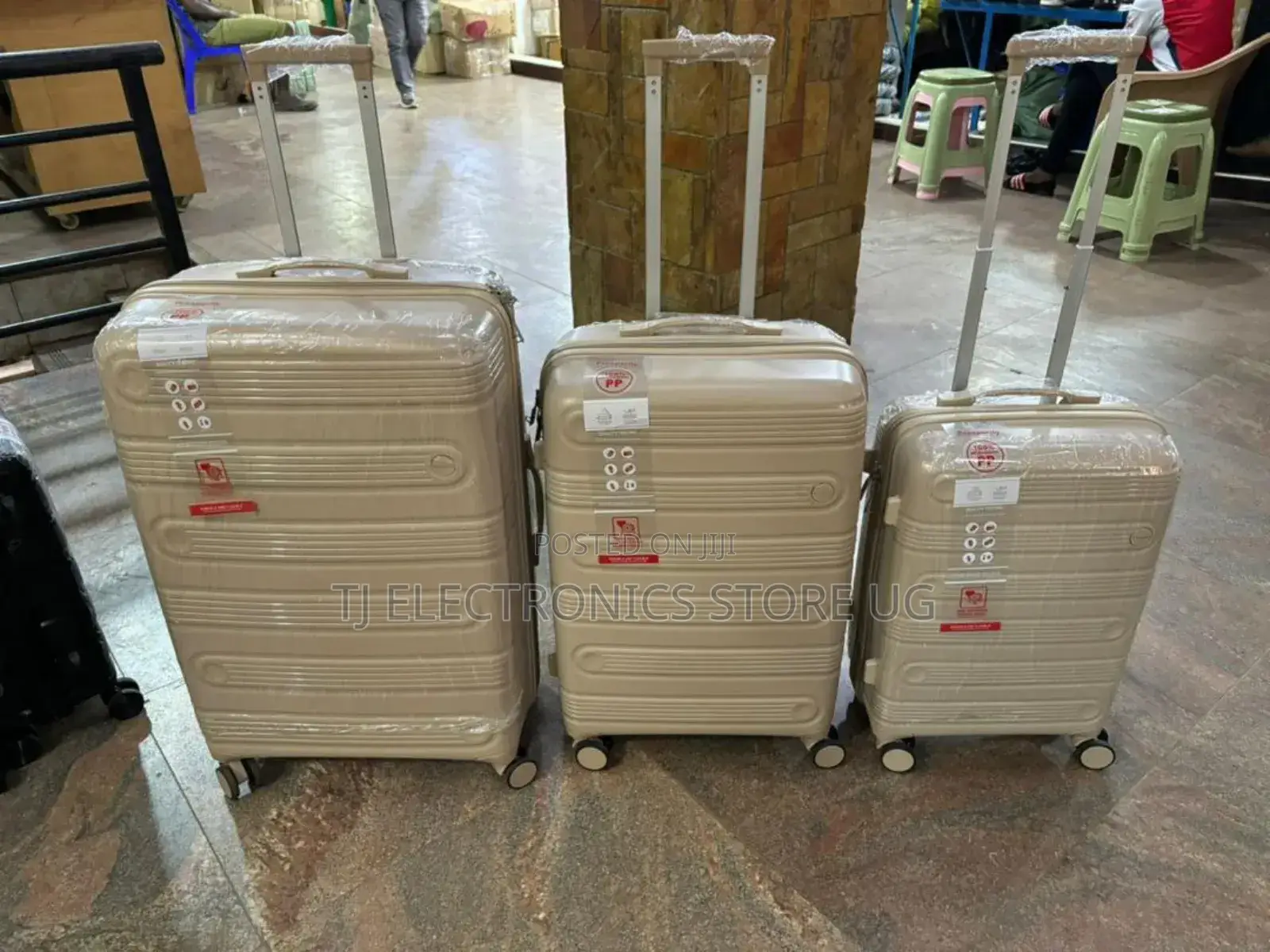 Traveling Suit Case Rubber