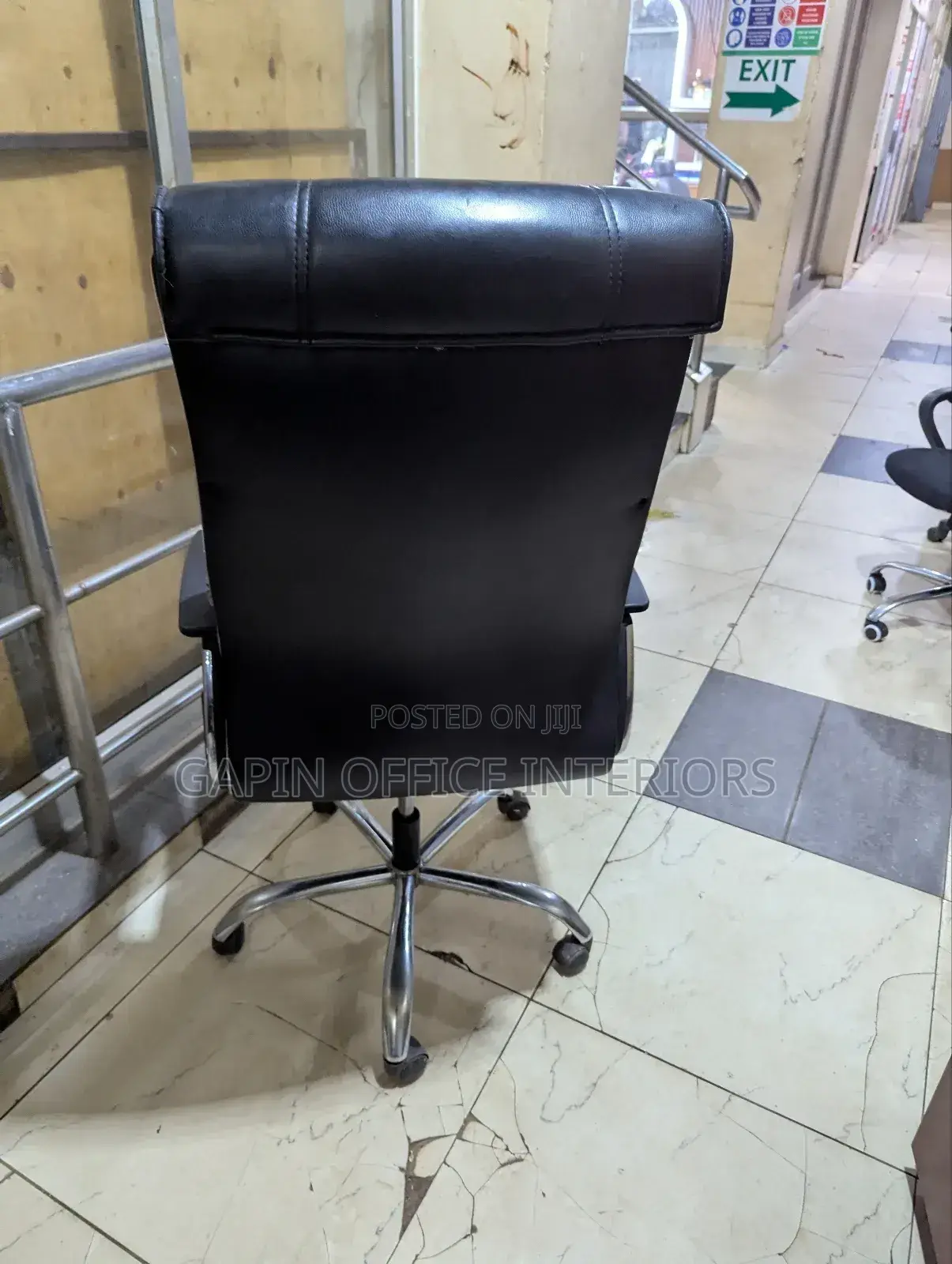 Long Back Adjustable and Swivelling Chair