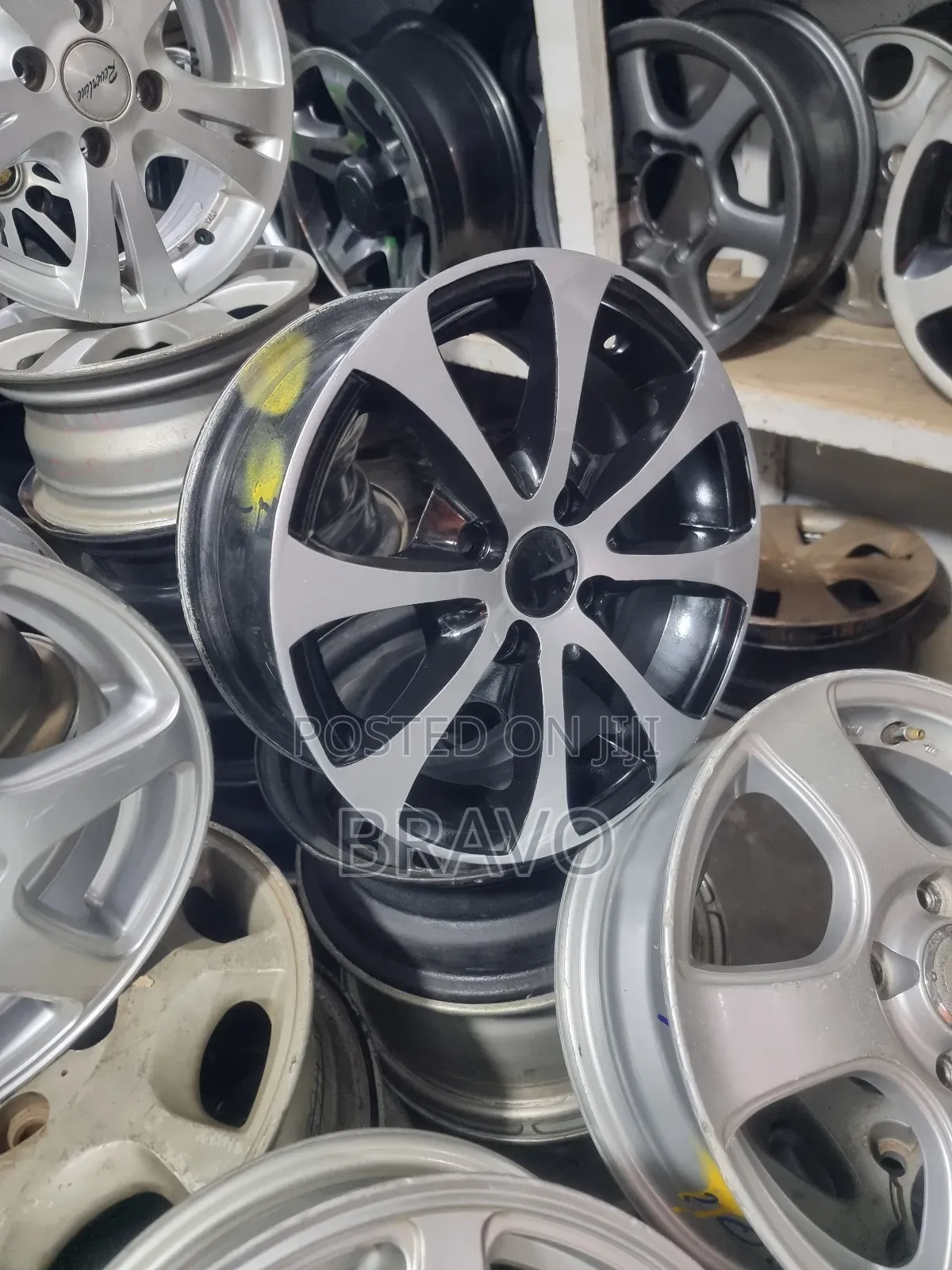 Rims Sze 14 Japan for Toyota Runx .