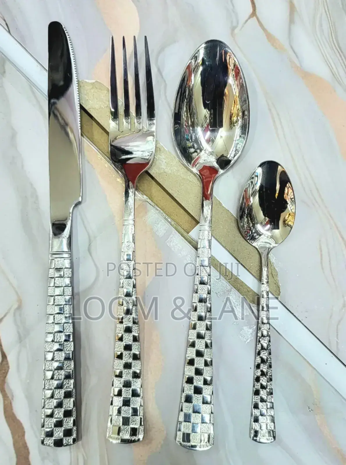 24pcs Flatware Cutlery Set Forks Spoons Bread Knife