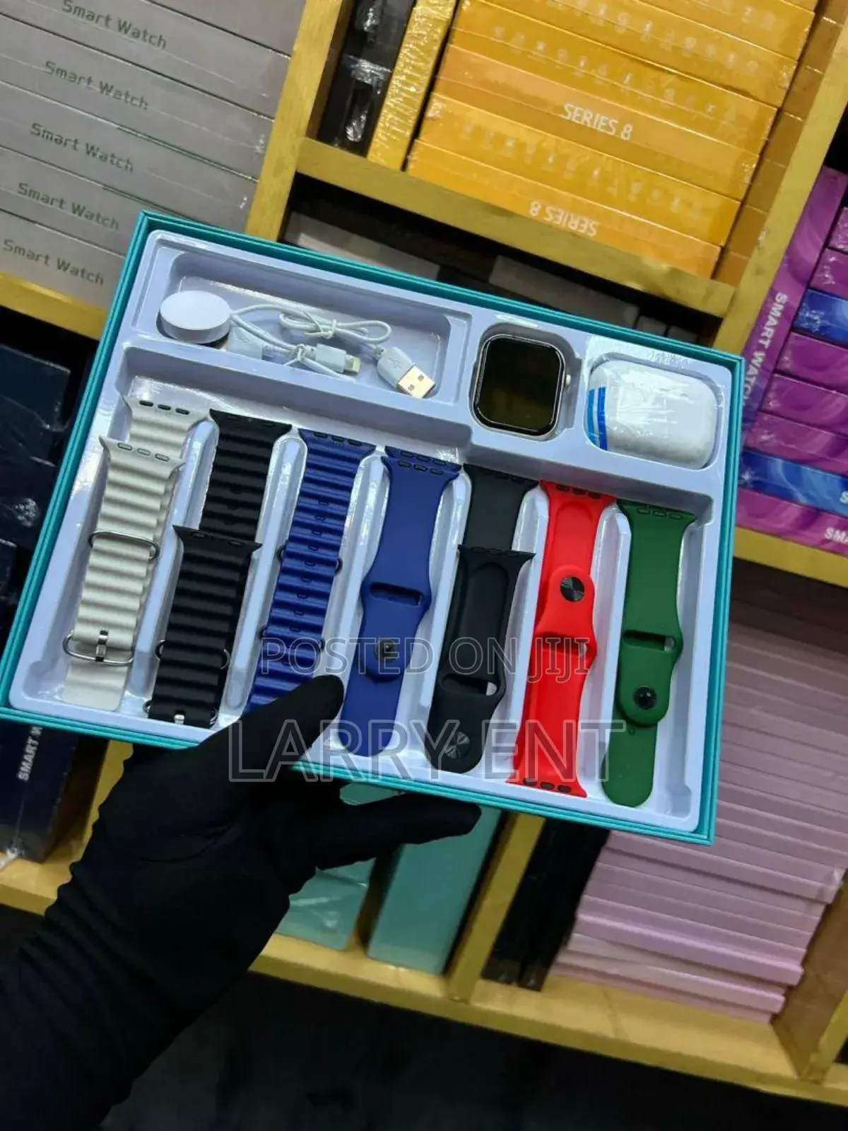 Smartwatch Plus 7 Straps and Earbuds