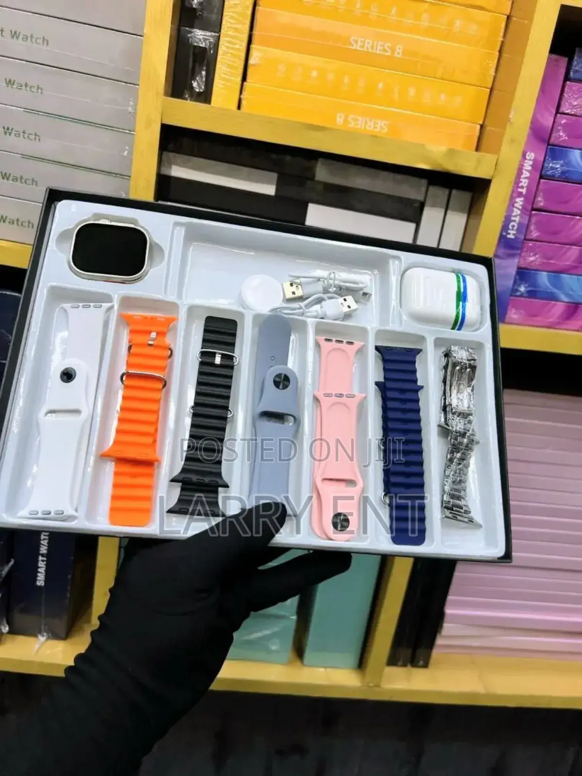 Smartwatch Plus 7 Straps and Earbuds