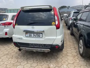 Nissan X-Trail 2011 White