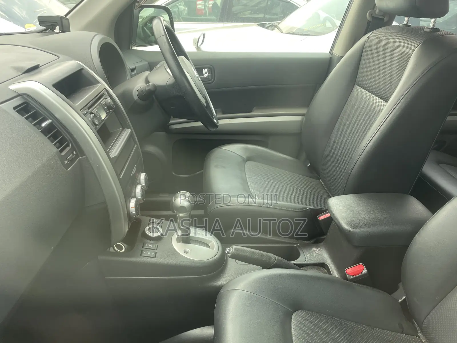 Nissan X-Trail 2011 Gray