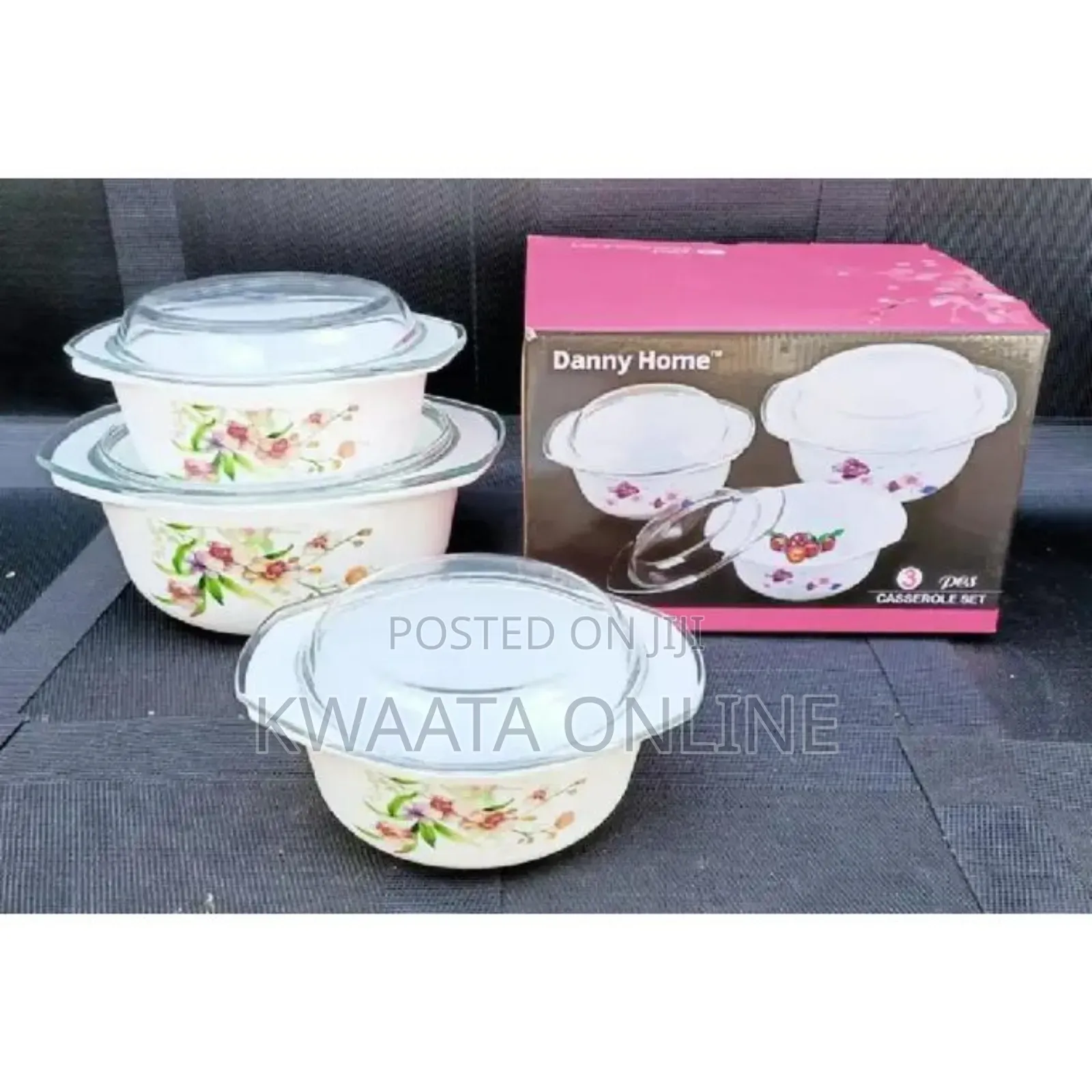 3 Pieces of Serving Heat Resistant Flowered Glass Dishes With Lids