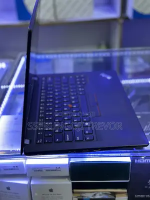 Laptop Lenovo ThinkPad T480s 8GB Intel Core I5 SSHD (Hybrid) 256GB