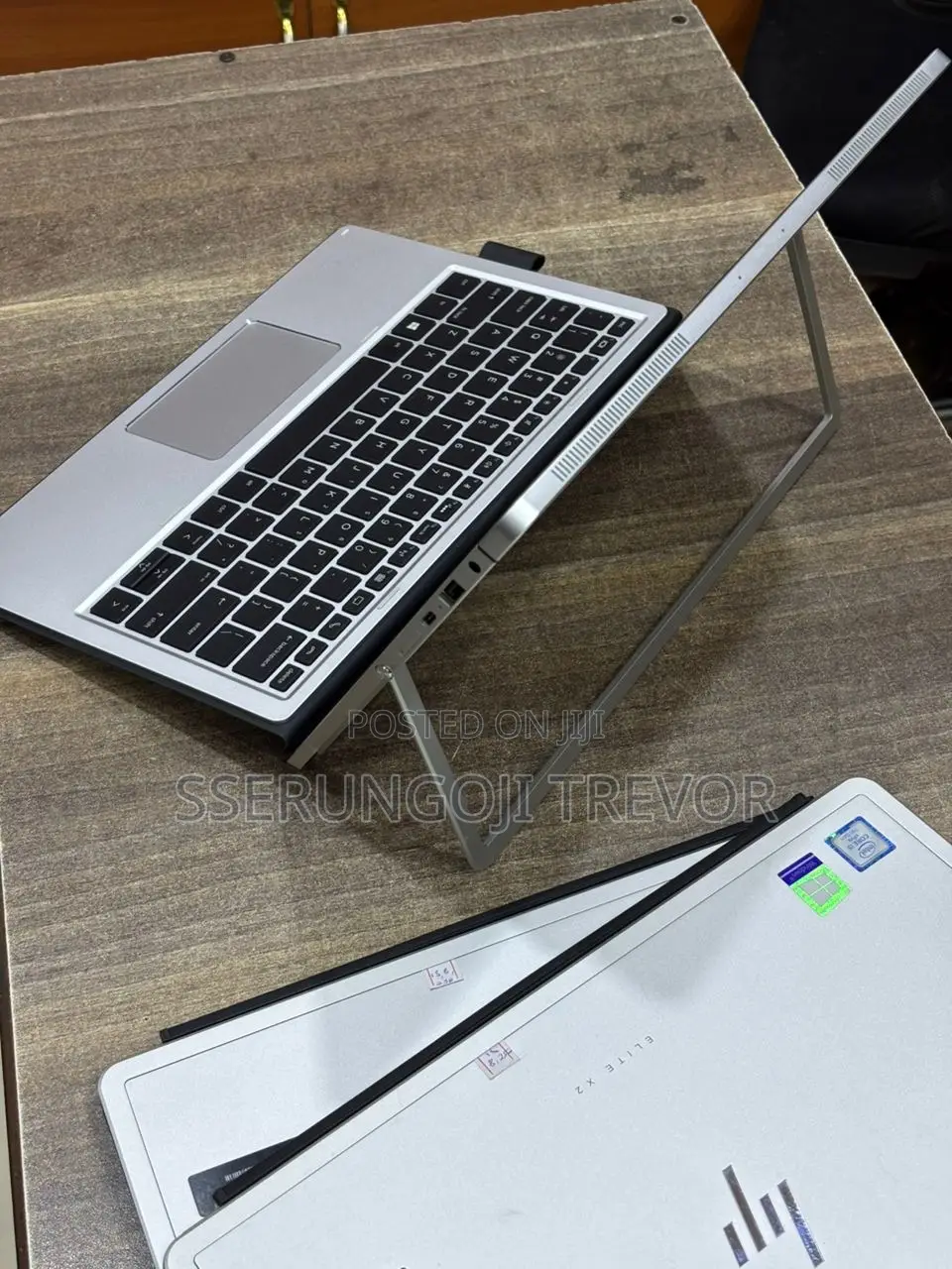 New Laptop HP X2 8GB Intel Core I5 SSHD+SSD 256GB