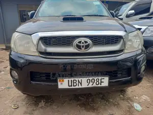 Toyota Hilux 3.0 D-4D Double Cab 2008 Gray
